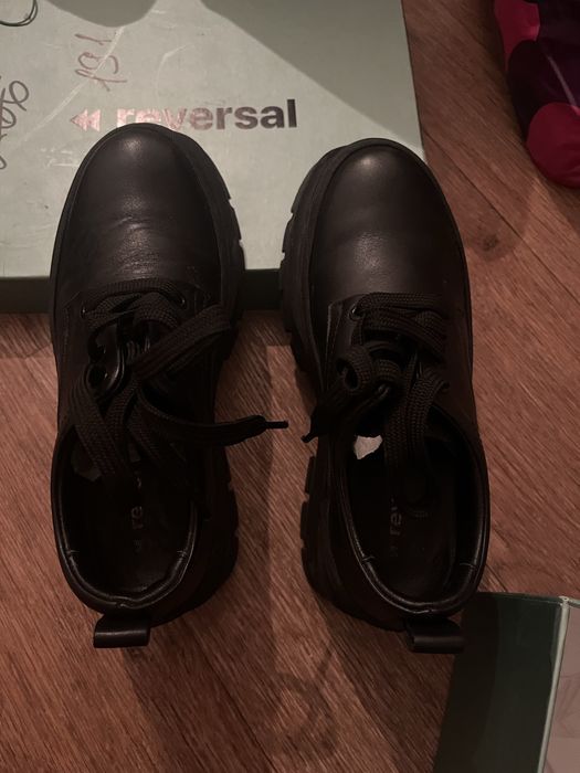 Продаю кожанную обувь