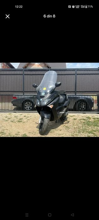 Scuter (maxiscuter)  piaggio 125 cc