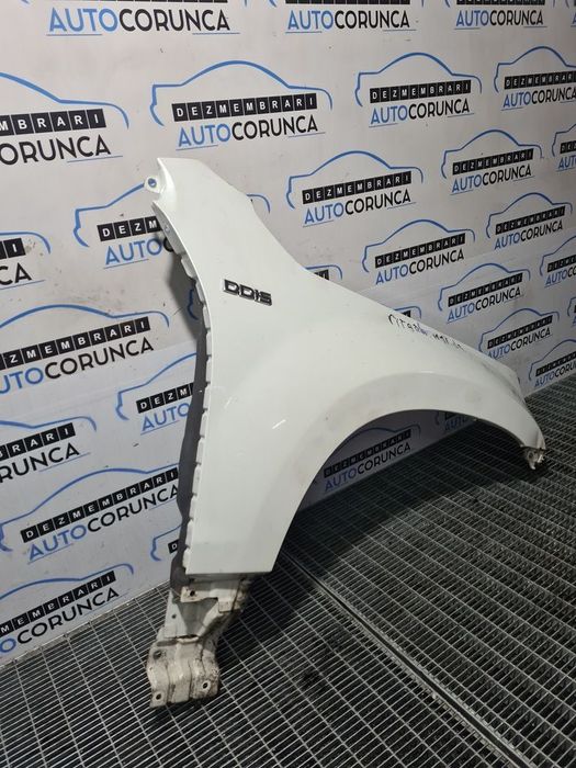 Aripa Dreapta Fata Suzuki Grand Vitara 2006 - 2012 4 Usi ALB (1091) LOVITA ȘI RUGINITA