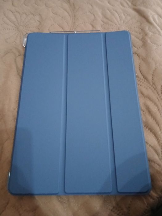 Калъфи за iPad 7,8 9 , 10,2 инча ,два броя чисто нови.