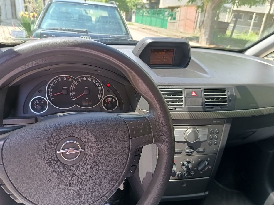 Опел Мерива фейслифт 1.6 б/г