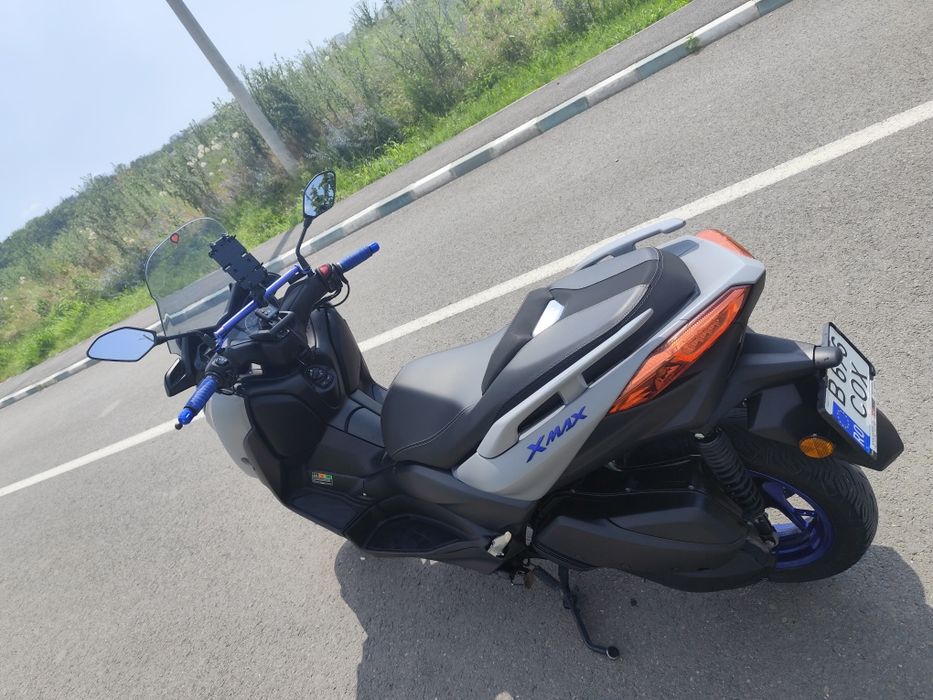 Yama xmax 300 an 2021 prima. înmatriculare în 2022