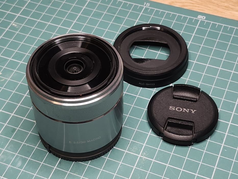 Макро Обектив SONY SEL30M35