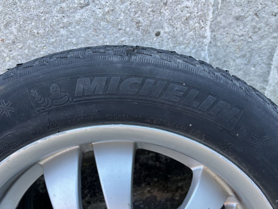 Vand jante cu cauciucuri de iarna de Bmw 205/55 R16