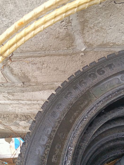 продам шины r16 комплект