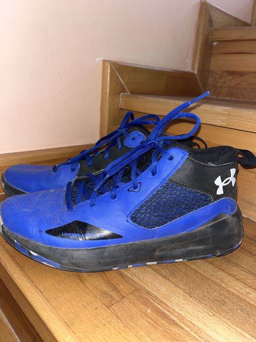 Adidasi Under Armourd