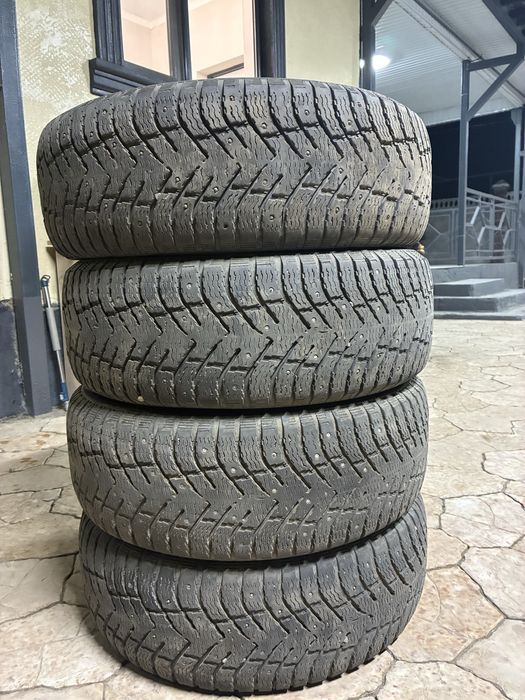 Срочно зимные шины шипы
