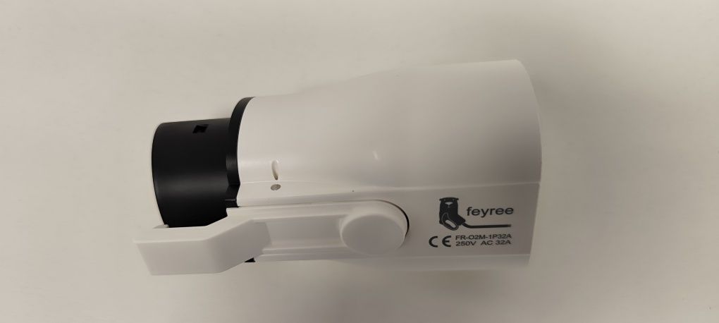 Адаптер електромобили  Type 2 към Type 1  (7.4KW)