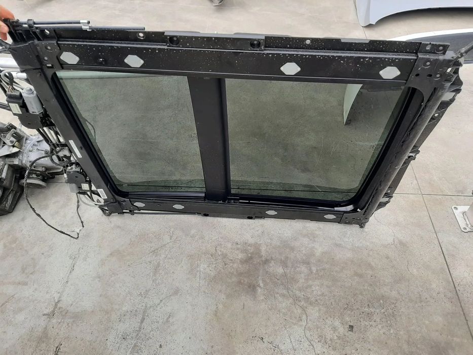 trapa plafon panoramic cu motoras ford kuga 2 dm2