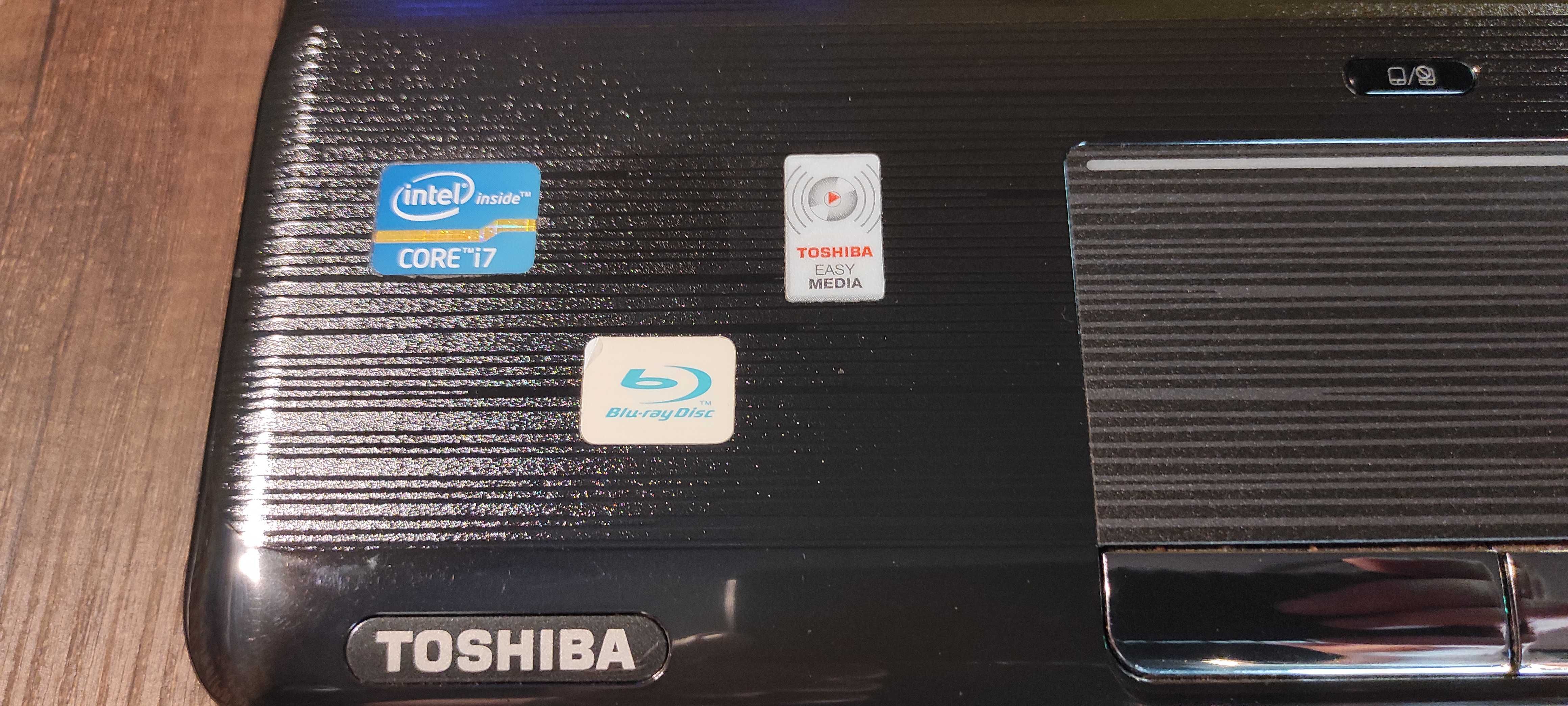 Геймърски лаптоп 17.3" TOSHIBA QOSMIO X770
