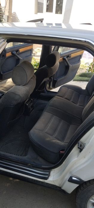 BMW  E32 - 730 b30