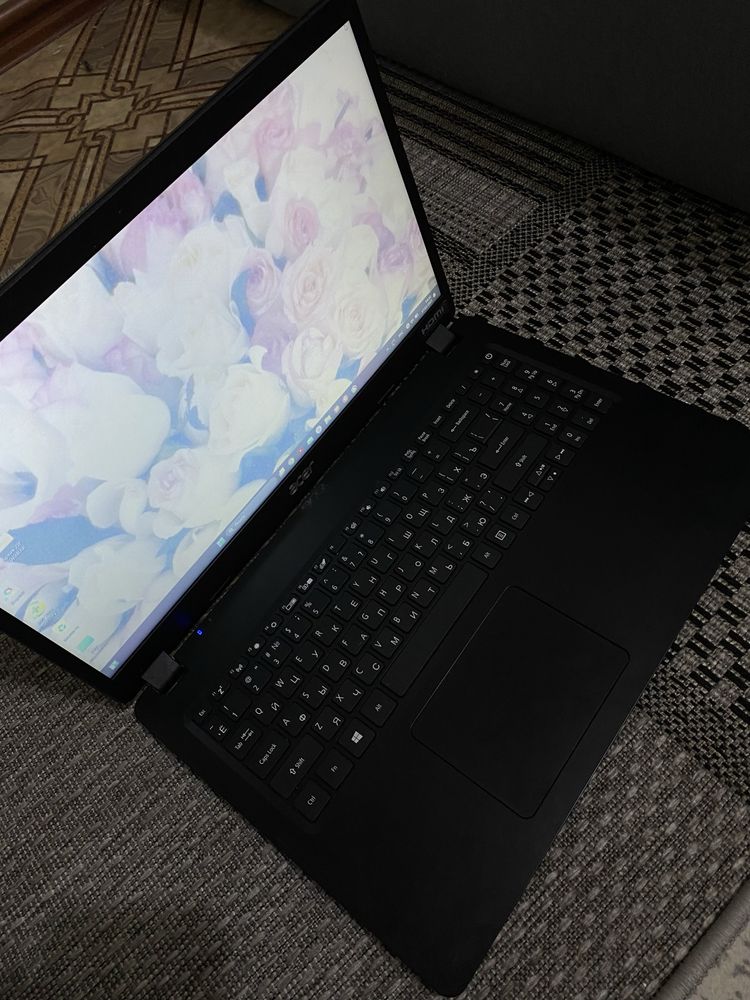 ННоутбук Acer Swift 1 14" / 4 Гб / 64 Гб