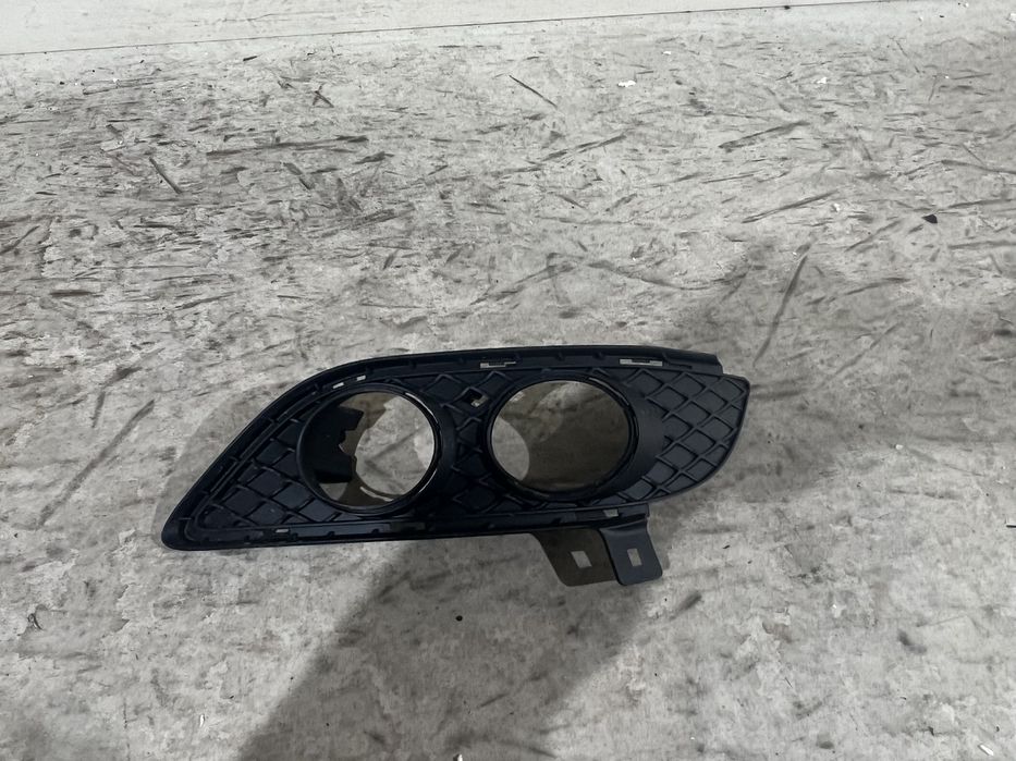 Grila dreapta bara fata, Mercedes B-Class W246, 2011, 2012, 2013, 2014, cod origine OE A2468850522.