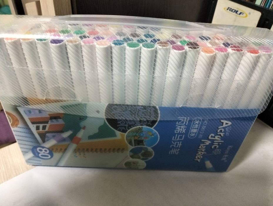 Акриловые фломастеры