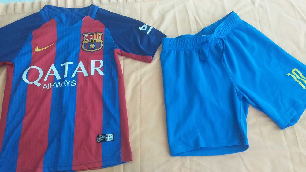 Детски комплекти размер 116-122 всеки на цена 25-40лв.