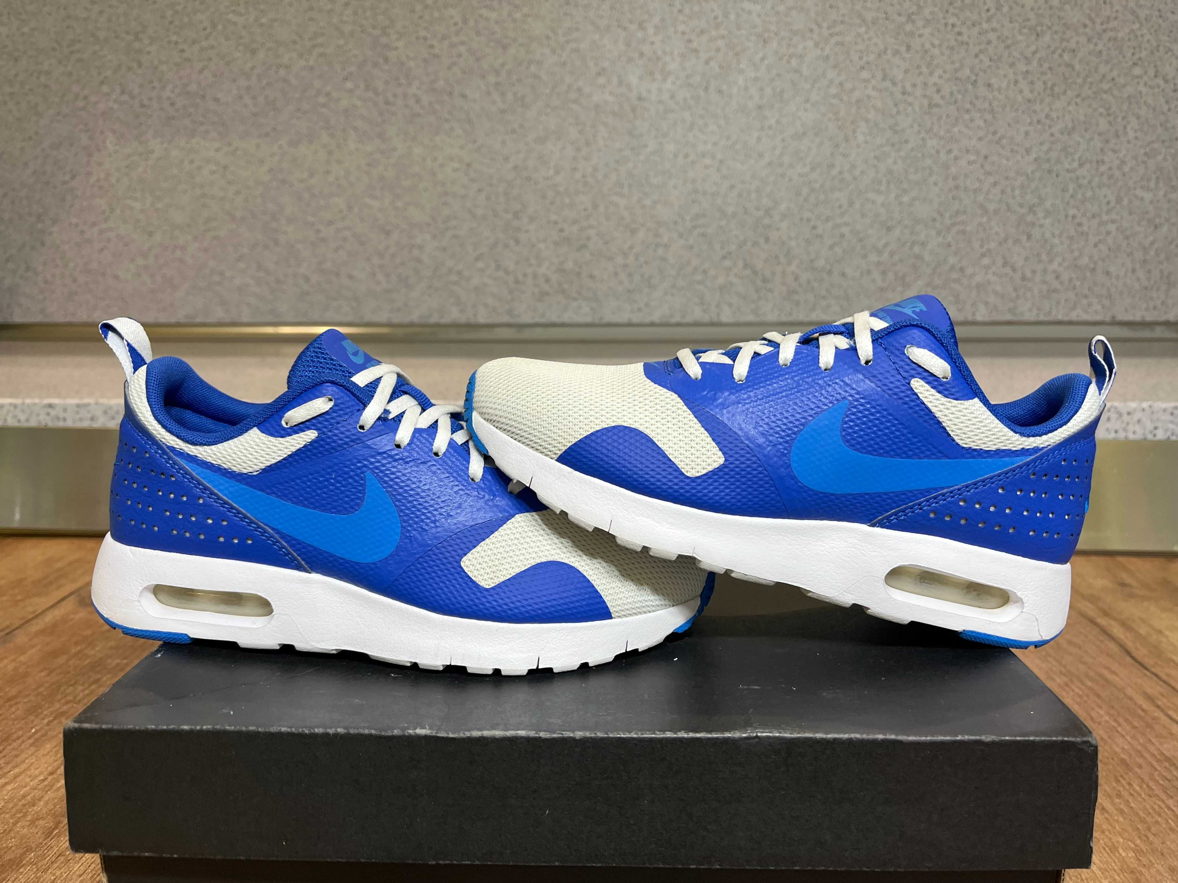 ОРИГИНАЛНИ *** Nike Air Max Tavas / Photo Blue & Royal White