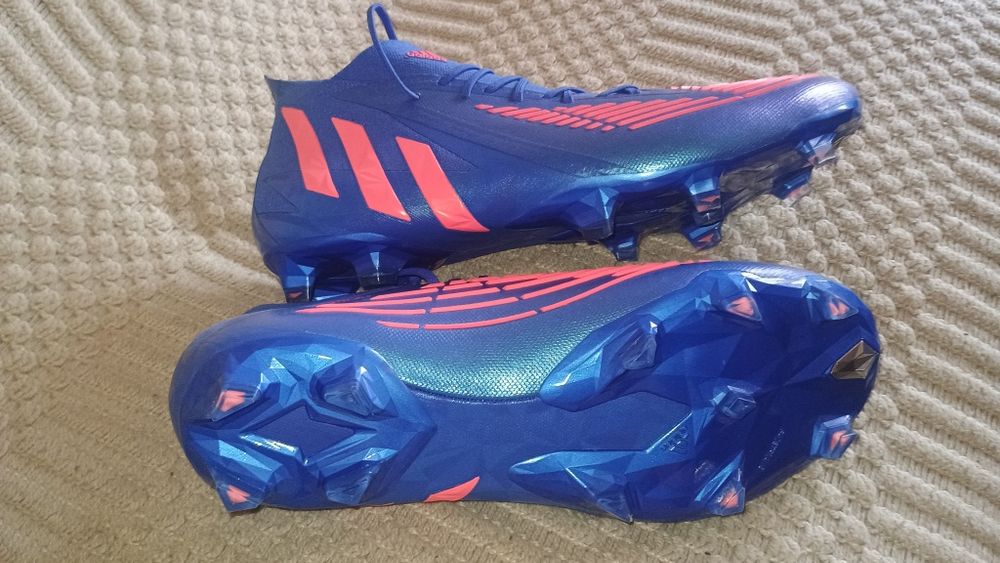 Vând adidas predator fotbal