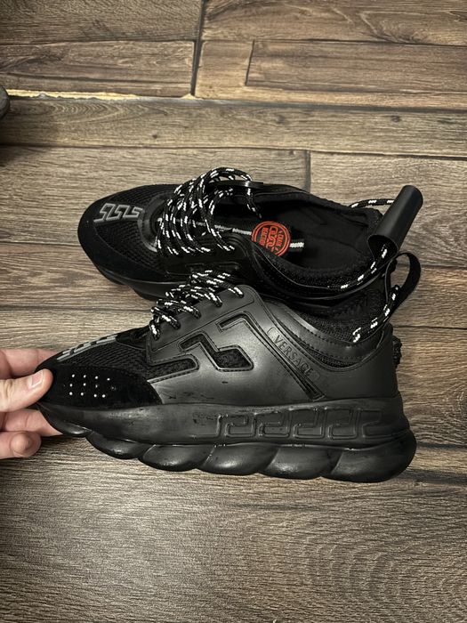 Versace Chain Reaction