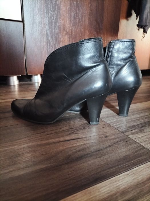 Ghete din piele naturală