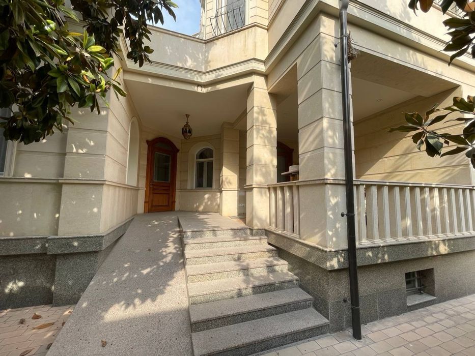 Ул. Никитина Дом 400 кв.м