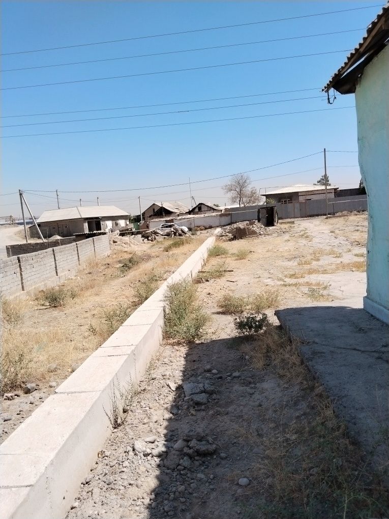 Продам 12соток земли в янгихаетском районе. РИЭЛТОР.