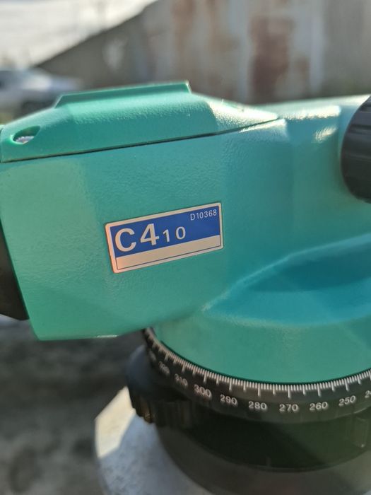 Оптичен нивелир SOKKIA C410