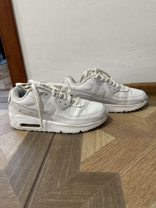 adidasi nike air max