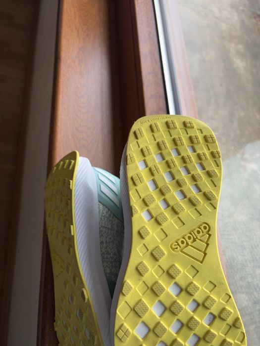 Маратонки     Nike