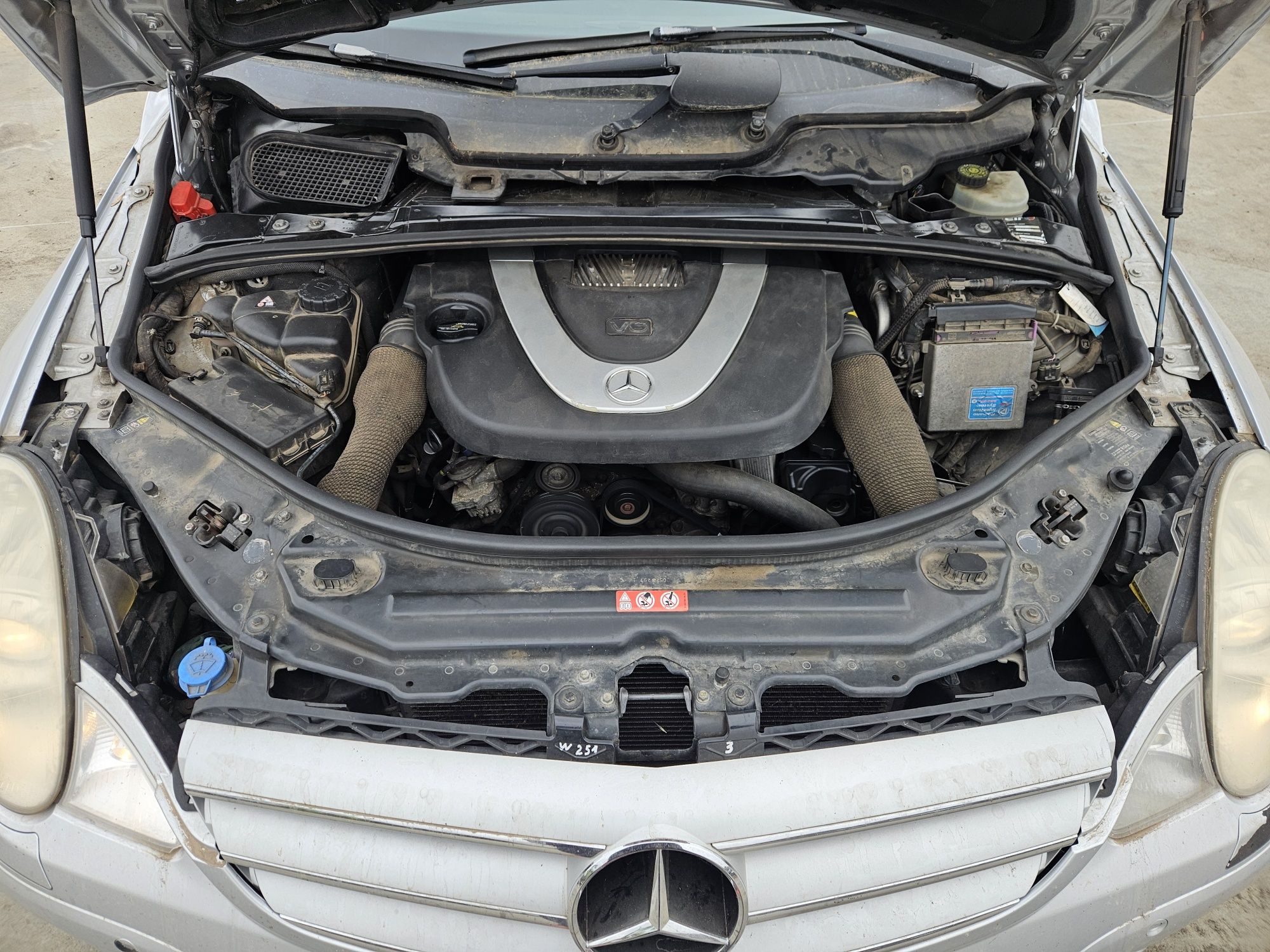 Mercedes R350i GAS. На части