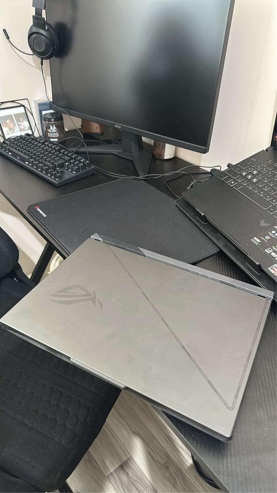 Asus rog g16 геймърски лаптоп