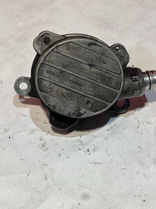 Pompa vacuum Renault espace 3 2.2 dci cod8200102535