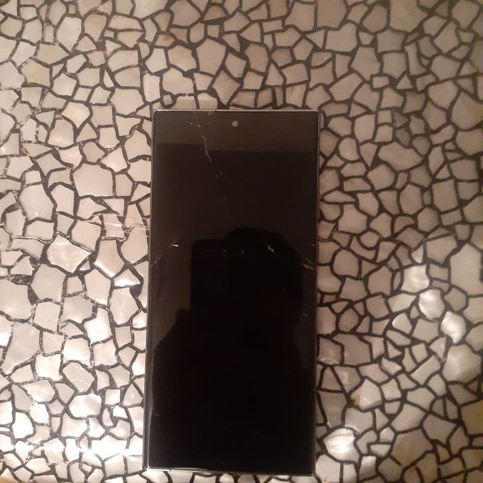 Продаю телефон Самсунг С 24 ультра