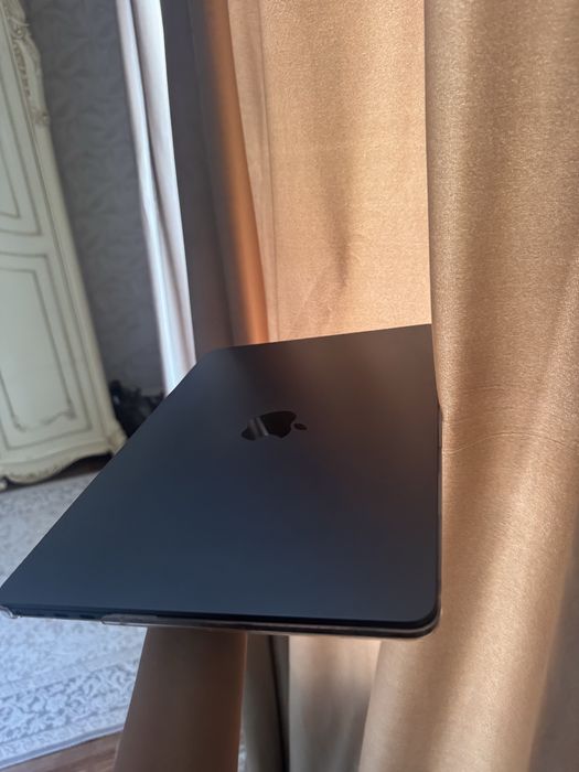 Macbook новый продам