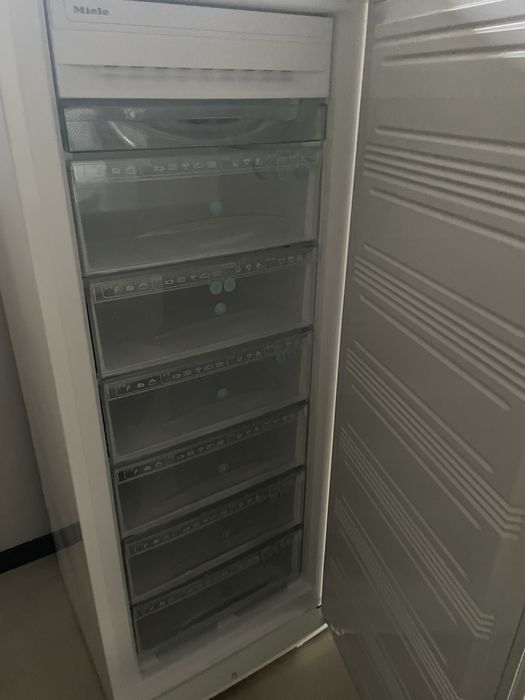 Фризер Miele Германия