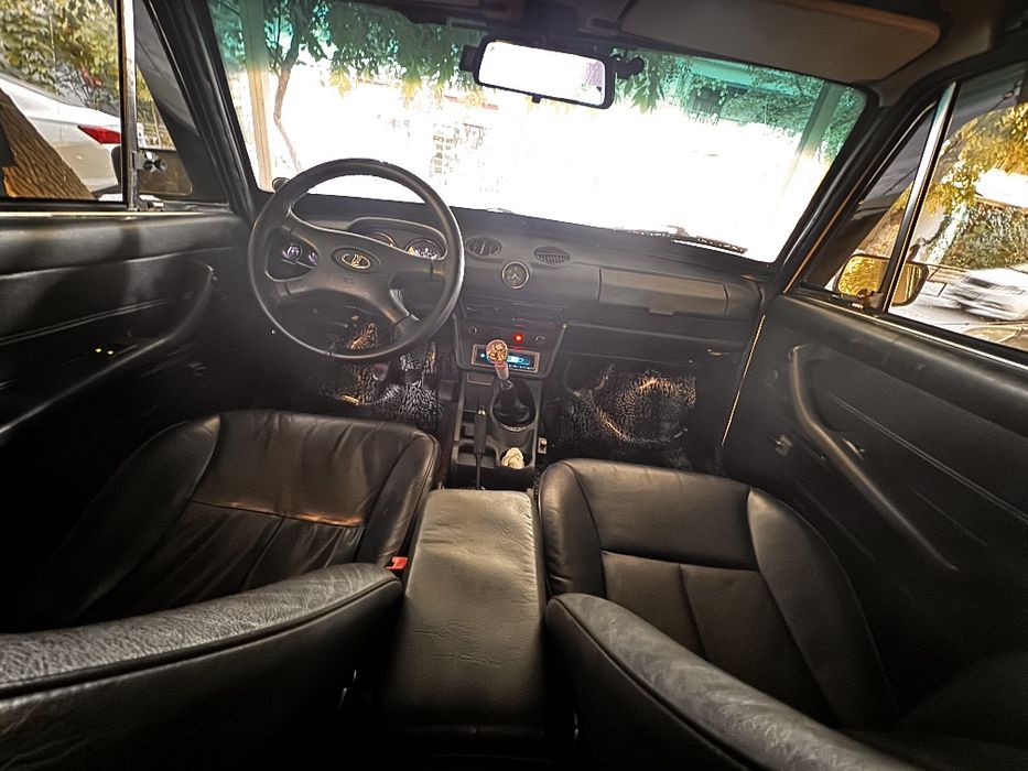 Жигули ВАЗ-2106  ( LADA )