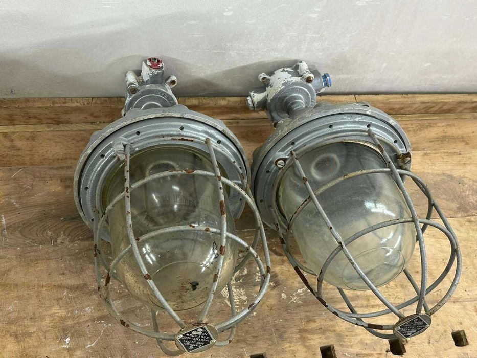 Соц Взривозащитена Индустриална Лампа