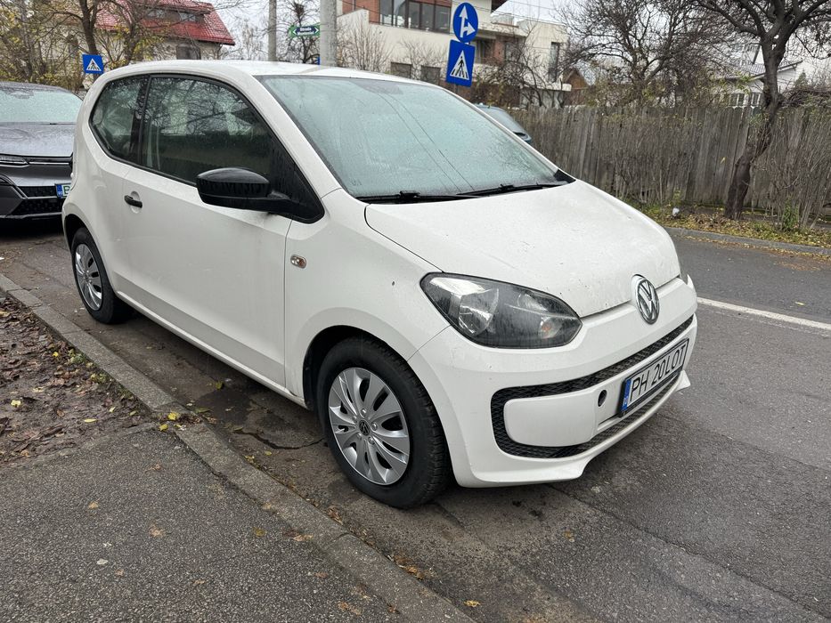 Vw up! an fab 2013 motor 1.0 MPI benzina tva deductibil!!