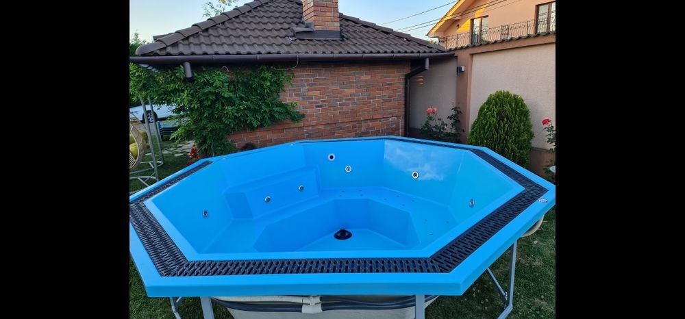 Mini piscina din fibra de sticla ciubar hot tub 7 -13 persoane