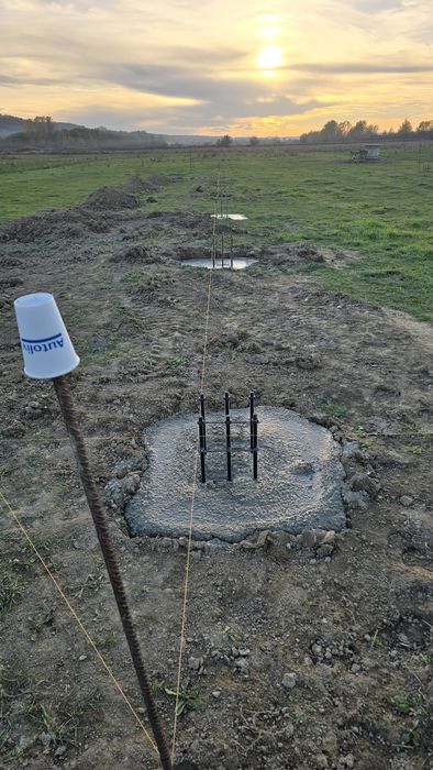 Vand hale metalice la preț corect