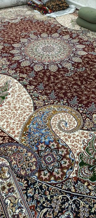 Gilam sotiladi xolati juda zór