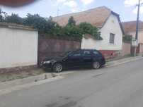 Casa cu curte si gradina
