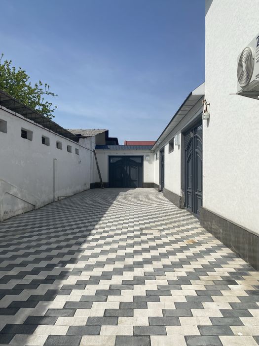 Срочна 4 хонали 2,5 сотихга курилган таййор янги уй сотилади.