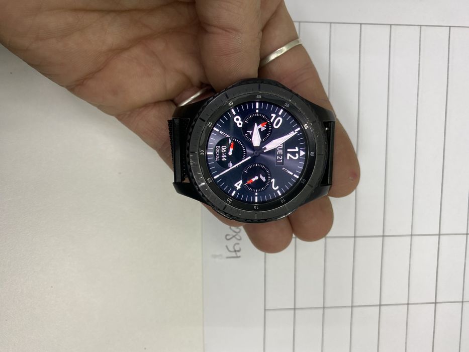 Samsung gear s3 frontier 40 000 тг Обмен есть