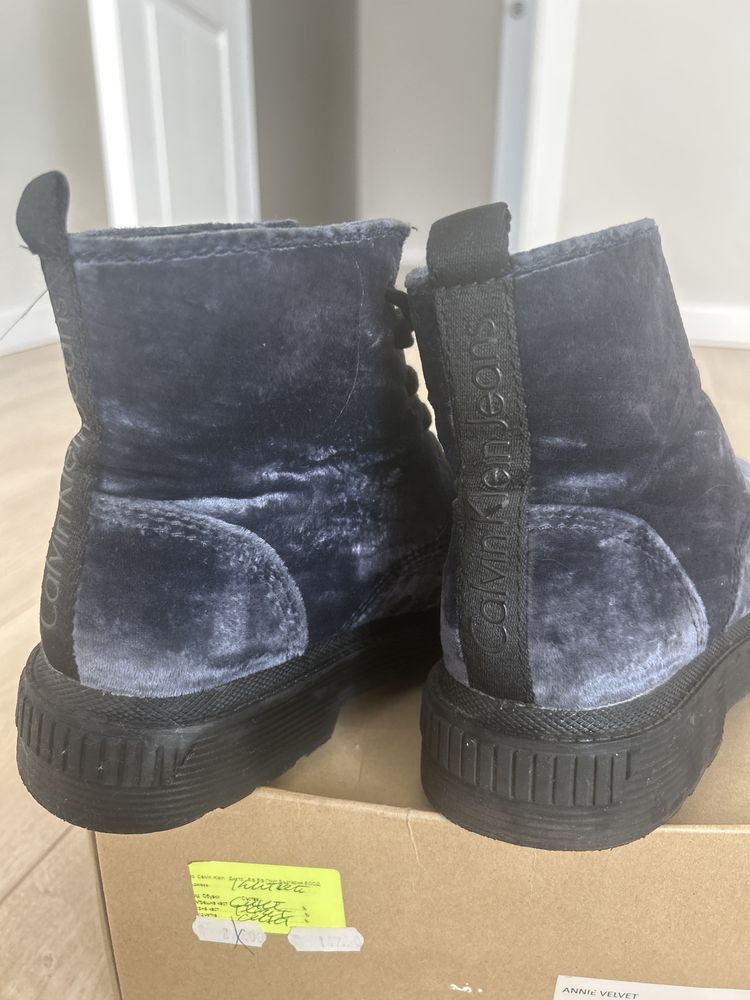 Боти Calvin Klein Velvet 39