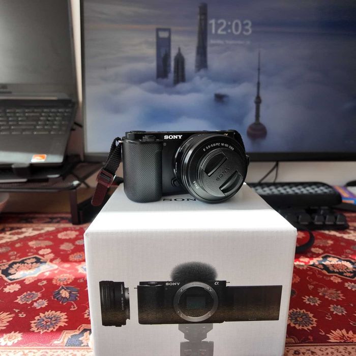 Sony Alpha ZV-E10, 24.2MP, 4K, Negru + Obiectiv 16-50mm