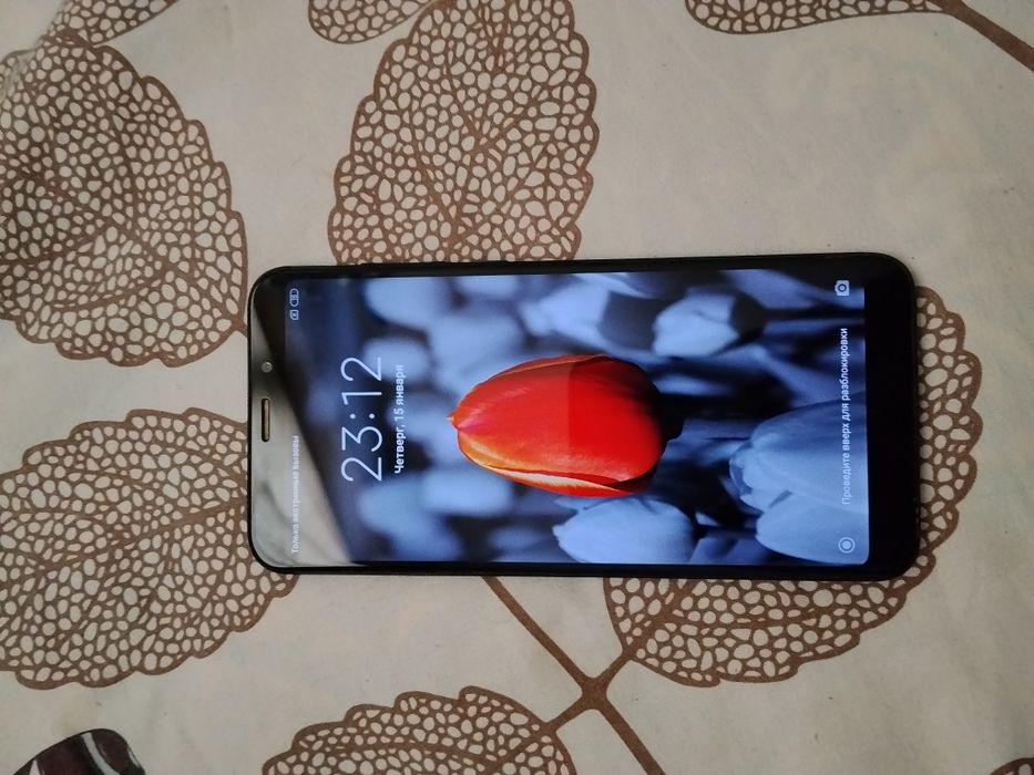 Продается телефон Редми 5+