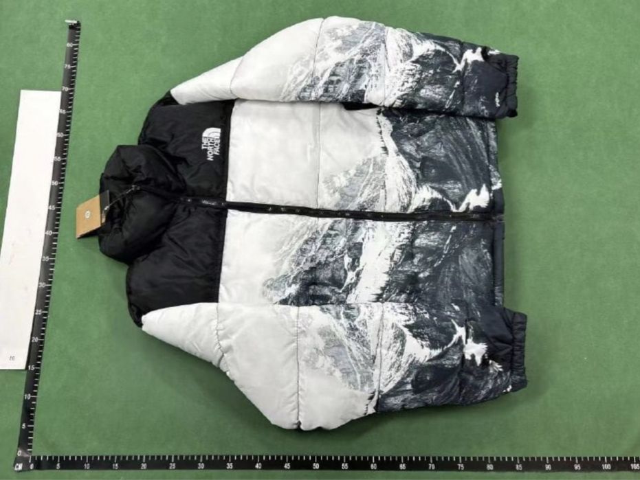 Чисто ново зимно яке на The north face