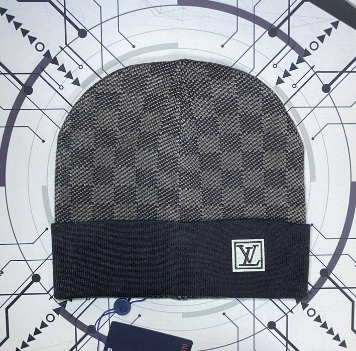 Caciula Louis Vuitton neagra