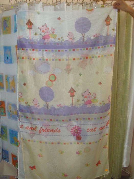 Платове за детски пердета