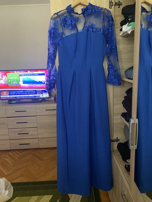 Дамски официални рокли размер Л/Хл